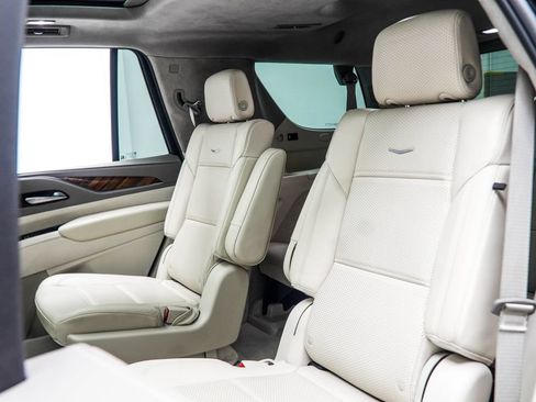 Used 2024 Cadillac Escalade Premium Luxury Platinum RWD image 55
