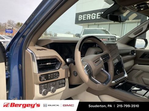 New 2026 GMC Yukon XL Denali w/ Denali Reserve Package image 11