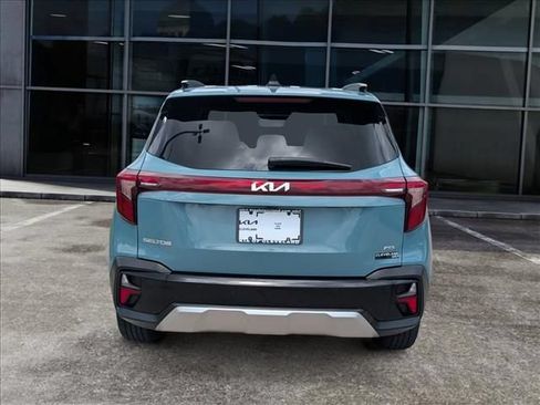 Used 2025 Kia Seltos EX w/ EX Sunroof Package AWD/4WD image 6