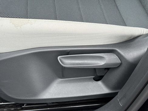 Certified 2025 Volkswagen Taos S image 20