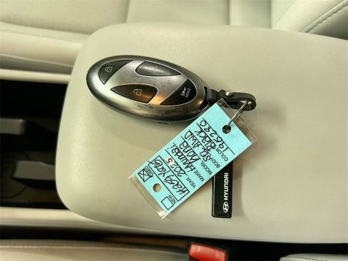 Used 2025 Hyundai Kona SEL image 12