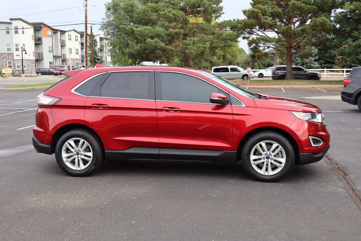 Used 2016 Ford Edge SEL w/ Equipment Group 201A AWD/4WD image 3