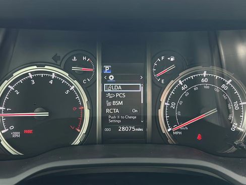 Used 2024 Toyota 4Runner TRD Sport AWD/4WD image 27