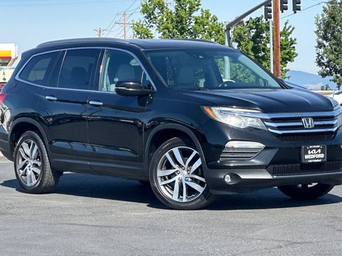 Used 2016 Honda Pilot Elite image 2