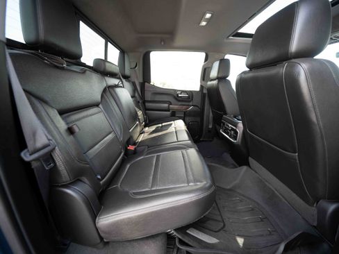 Used 2019 GMC Sierra 1500 Denali w/ Denali Ultimate Package AWD/4WD image 24