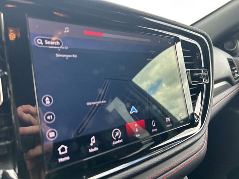 Used 2024 Dodge Durango GT image 39