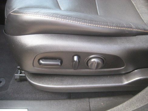 Used 2021 Chevrolet Equinox Premier w/ Redline Edition AWD/4WD image 14