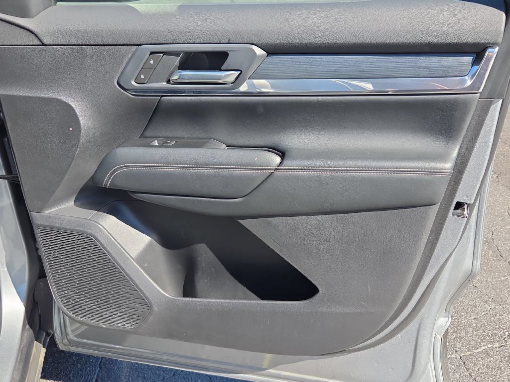 Used 2026 GMC Terrain Elevation FWD image 33