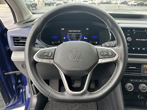 Used 2023 Volkswagen Taos SE image 18