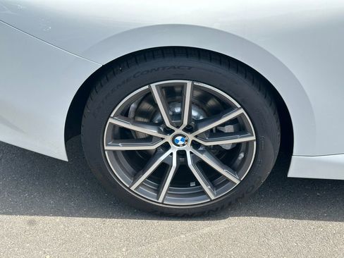 Used 2022 BMW 230i Coupe w/ Convenience Package RWD image 6