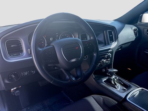 Used 2022 Dodge Charger SXT RWD image 7