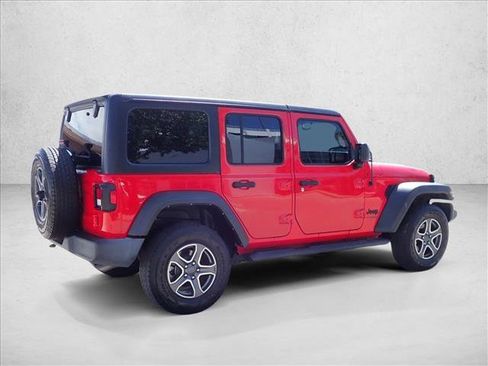 Used 2022 Jeep Wrangler Unlimited Sport image 4