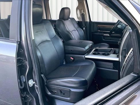 Used 2016 RAM 1500 Laramie w/ Convenience Group image 30