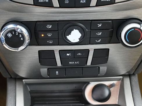 Used 2010 Ford Fusion SE image 23