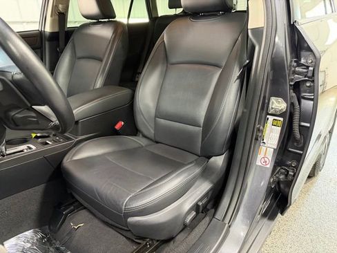 Used 2019 Subaru Outback 2.5i Limited AWD/4WD image 22