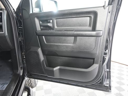 Used 2019 RAM 1500 Express w/ Wheel & Sound Group AWD/4WD image 12