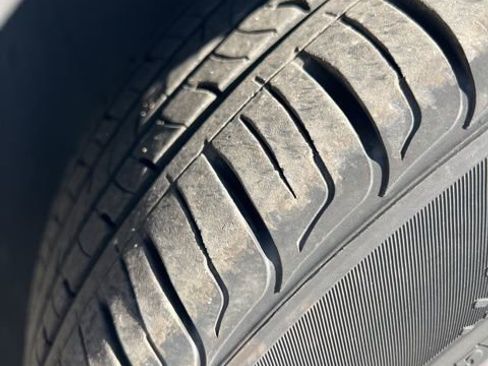 Used 2024 Volkswagen Jetta SE image 32