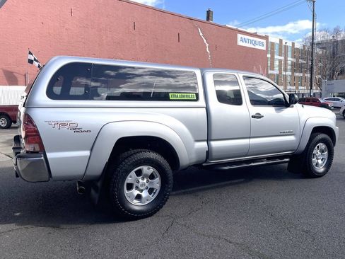 Used 2007 Toyota Tacoma PreRunner RWD image 8