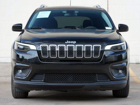 Used 2019 Jeep Cherokee Latitude w/ Popular Appearance Group FWD image 6