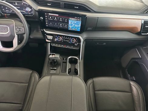 Used 2025 GMC Sierra 1500 Denali w/ Denali Reserve Package AWD/4WD image 19