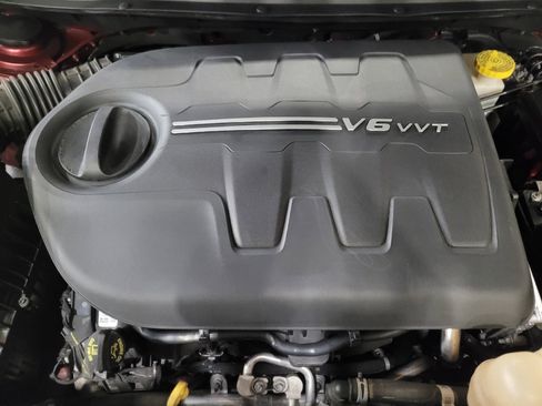 Used 2021 Jeep Cherokee Limited image 30