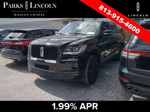 Used 2023 Lincoln Navigator L Reserve RWD image 9