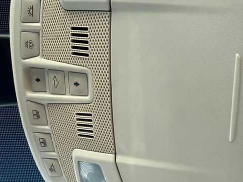 Used 2016 Ford Edge Titanium w/ Equipment Group 302A FWD image 22