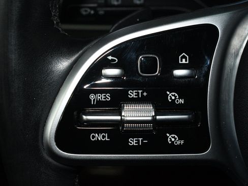 Used 2020 Mercedes-Benz GLE 350 4MATIC image 31