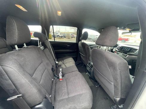 Used 2022 Honda Pilot Sport image 13