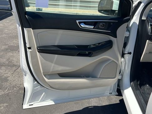 Certified 2023 Ford Edge Titanium AWD/4WD image 13