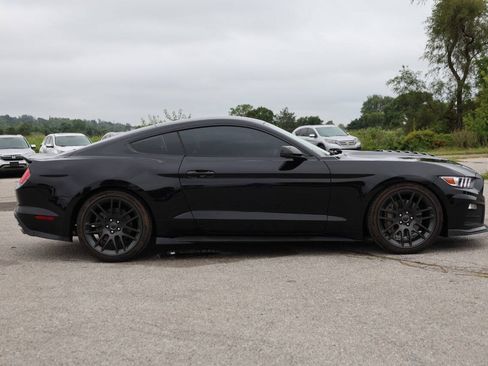 Used 2017 Ford Mustang GT Premium RWD image 7