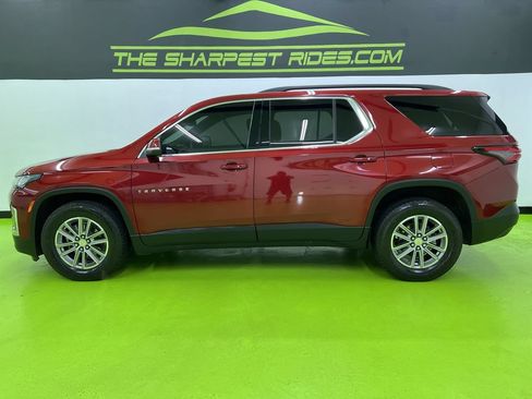 Used 2023 Chevrolet Traverse LT FWD image 6