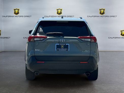Used 2023 Toyota RAV4 XLE Premium AWD/4WD image 4