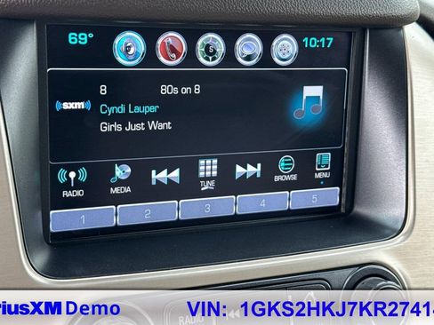 Used 2019 GMC Yukon XL Denali w/ Denali Ultimate Package AWD/4WD image 8