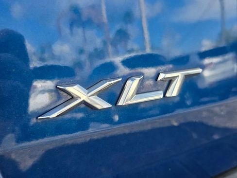 Used 2022 Ford Explorer XLT w/ Equipment Group 202A AWD/4WD image 15