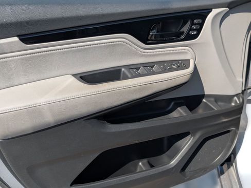 Used 2023 Honda Odyssey Elite image 14