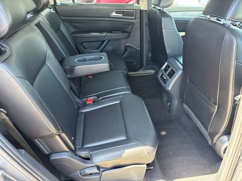 Used 2019 Volkswagen Atlas SE AWD/4WD image 17