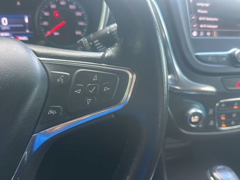 Used 2021 Chevrolet Equinox LT image 23