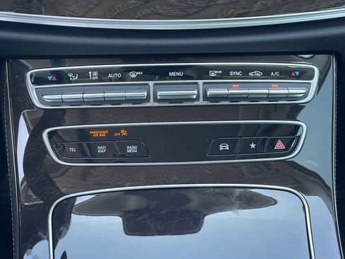 Used 2023 Mercedes-Benz E 350 Sedan image 18