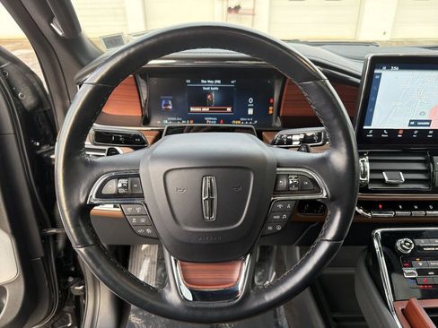 Certified 2024 Lincoln Navigator Reserve image 22