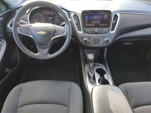 Used 2024 Chevrolet Malibu LT image 16