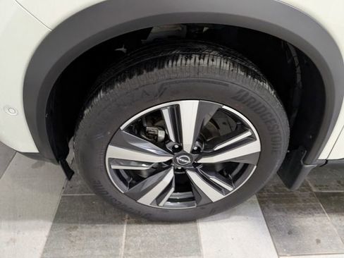 Used 2023 Nissan Rogue Platinum w/ Platinum Premium Package image 7