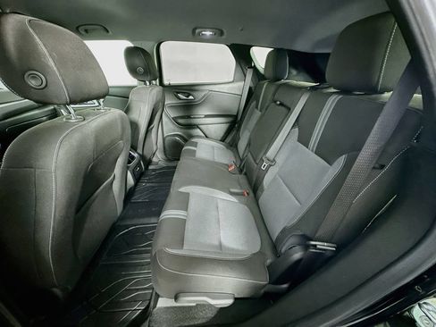 Used 2023 Chevrolet Blazer LT w/ Convenience Package FWD image 31