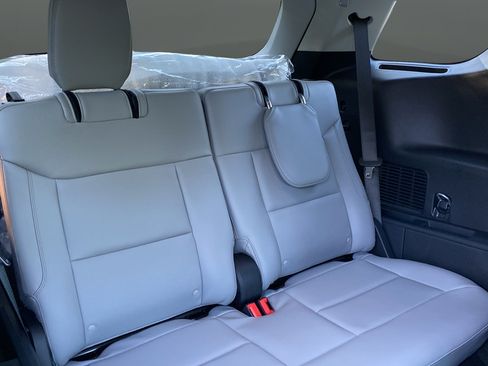 New 2026 Ford Explorer Active w/ Active Comfort Package AWD/4WD image 24