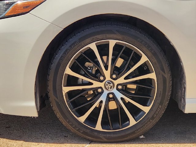 Used 2018 Toyota Camry SE w/ Audio Package FWD image 8