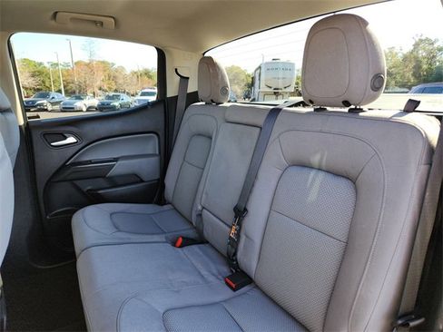 Used 2015 Chevrolet Colorado LT w/ LT Convenience Package image 20