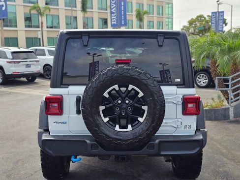 Used 2024 Jeep Wrangler Unlimited Rubicon 4xe AWD/4WD image 9
