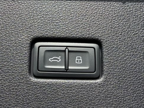 Used 2024 Audi RS Q8 image 15