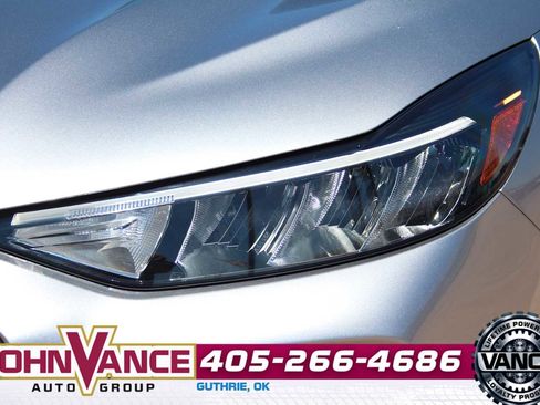 Used 2024 Ford Escape Active AWD/4WD image 4