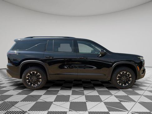 New 2026 Chevrolet Traverse Z71 w/ LPO, Floor Liner Package AWD/4WD image 6